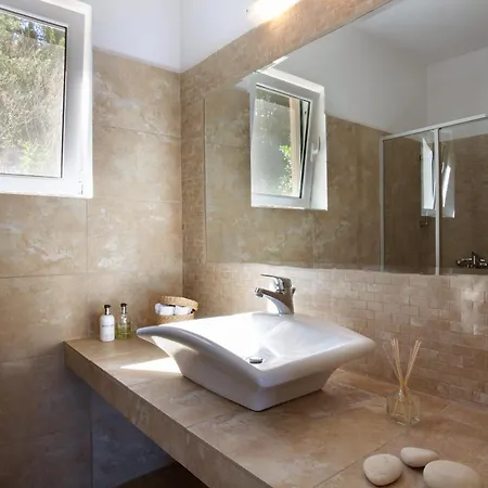 Galini Luxury Summer Retreat Villa *